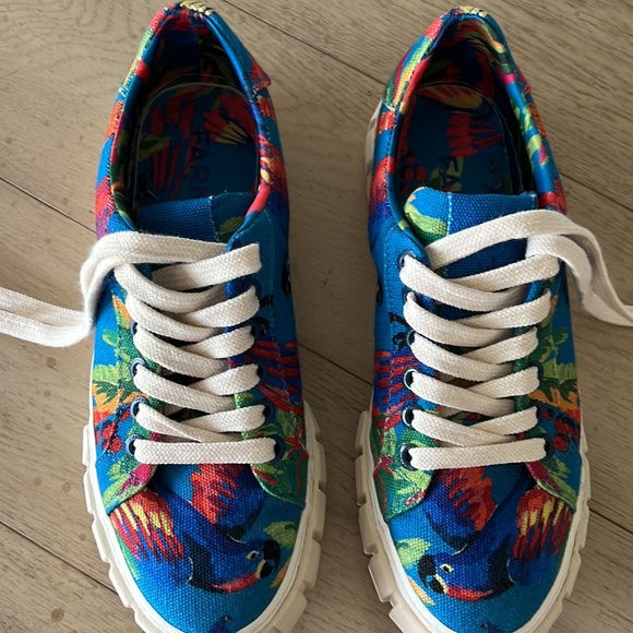 Farm rio sneakers size 5 worn once tucán paradise shoes - Picture 2 of 4